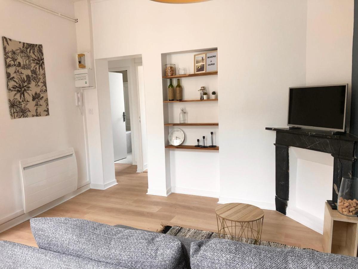 Le Tanin -Appartement Entier Avec Balcon Saumur Exterior photo