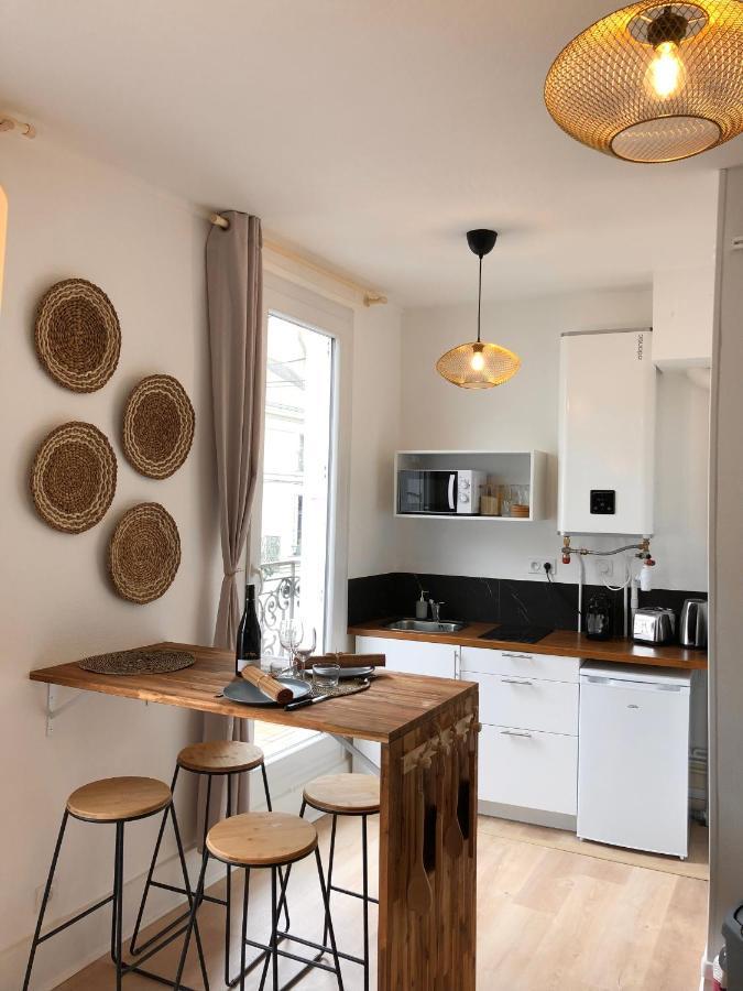 Le Tanin -Appartement Entier Avec Balcon Saumur Exterior photo